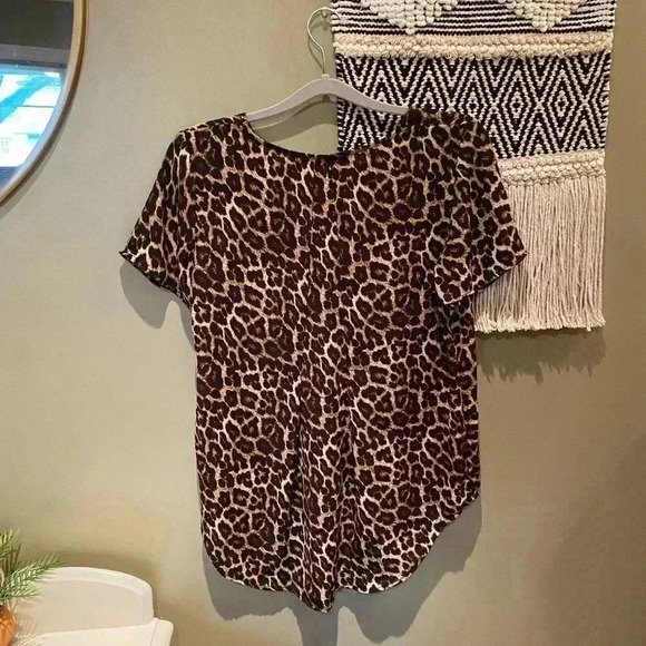 CHELSEA AND THEODORE CHEETAH LEOPARD PRINT TOP S - Picture 3 of 4
